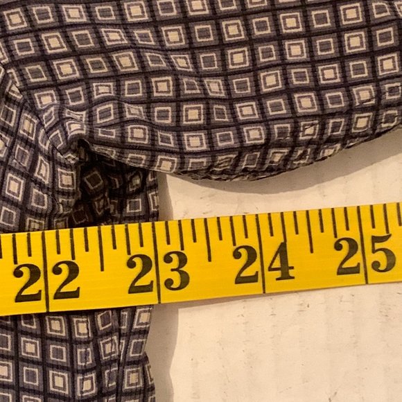 Claiborne Mens Silk Button Up Shirt Long Sleeve Medium - Picture 5 of 6